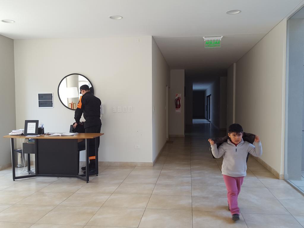 Apartamento Leguizamon Apartment ซัลตา ภายนอก รูปภาพ